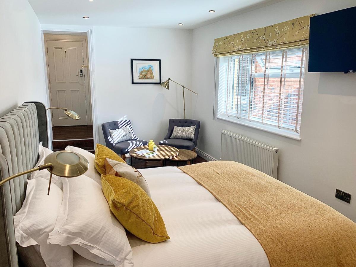 Upstairs At 33 - Self Check In Boutique Accommodation In Worcester Centre Dış mekan fotoğraf