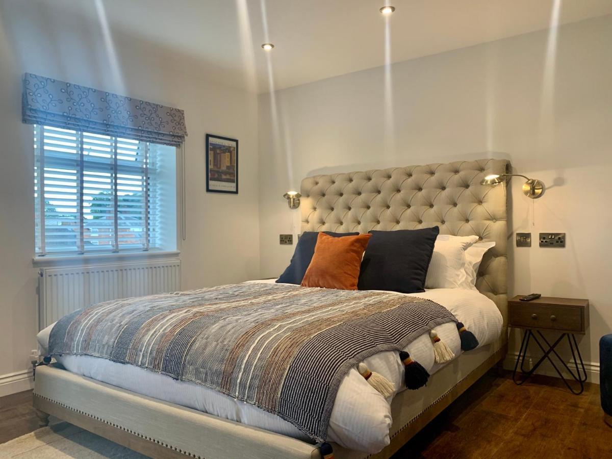 Upstairs At 33 - Self Check In Boutique Accommodation In Worcester Centre Dış mekan fotoğraf