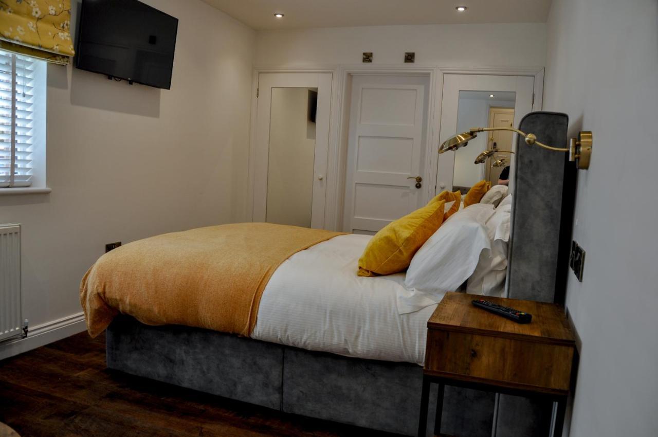 Upstairs At 33 - Self Check In Boutique Accommodation In Worcester Centre Dış mekan fotoğraf